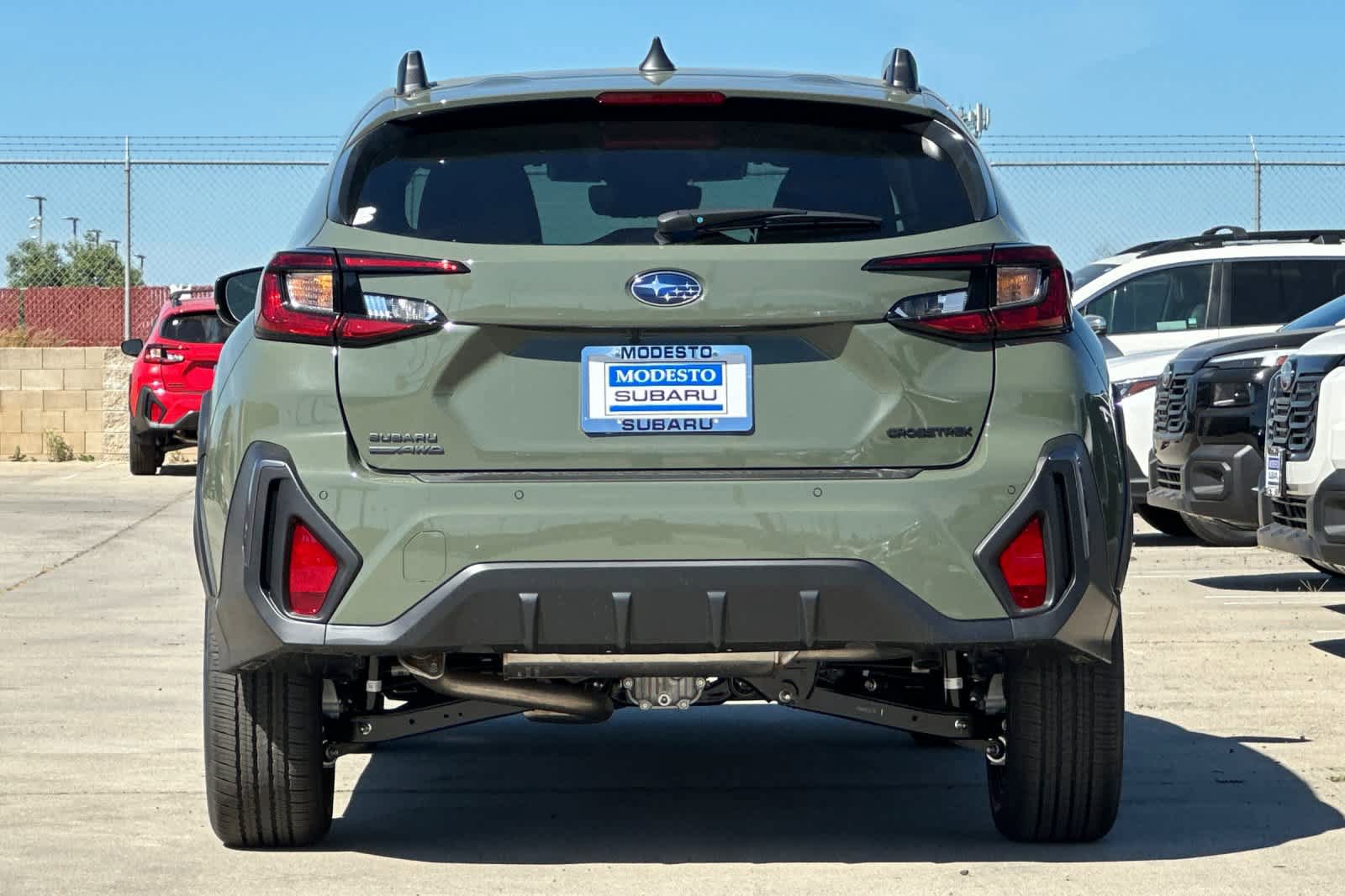 New 2026 Subaru Crosstrek 2.5i Limited w/ Popular Package #3A image 4