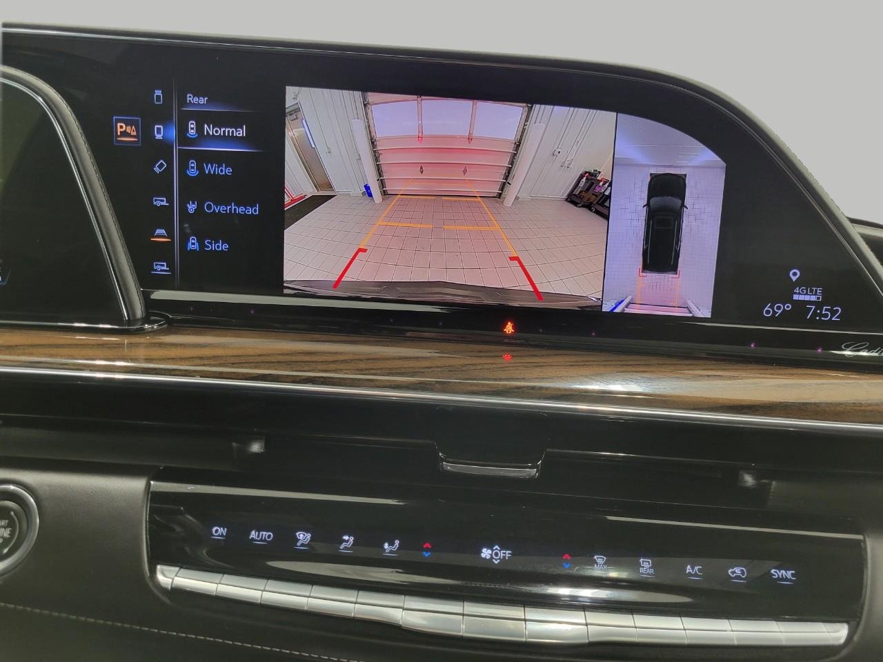 Used 2021 Cadillac Escalade Sport Platinum AWD/4WD image 14