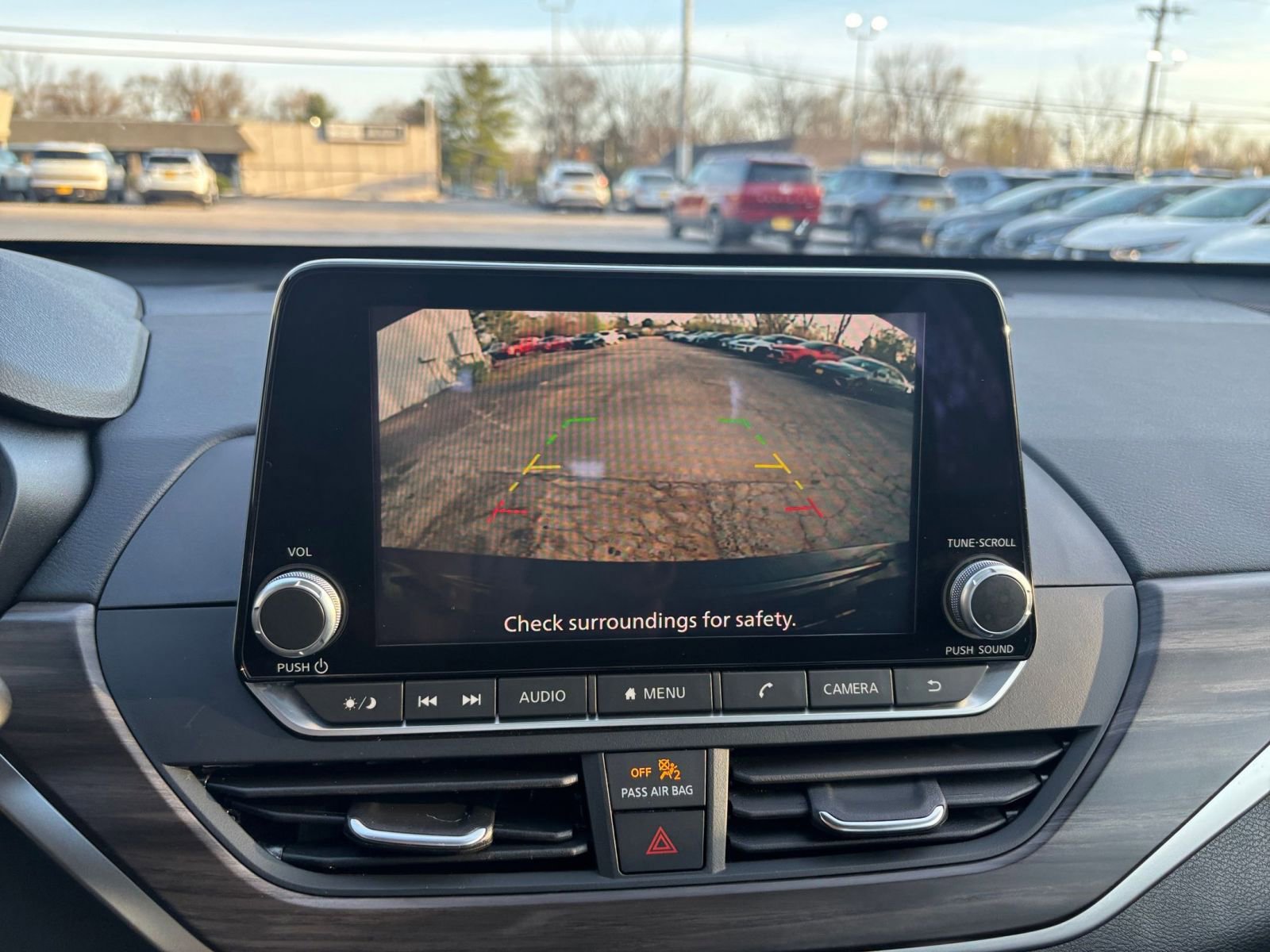 Used 2025 Nissan Altima 2.5 SV FWD image 22