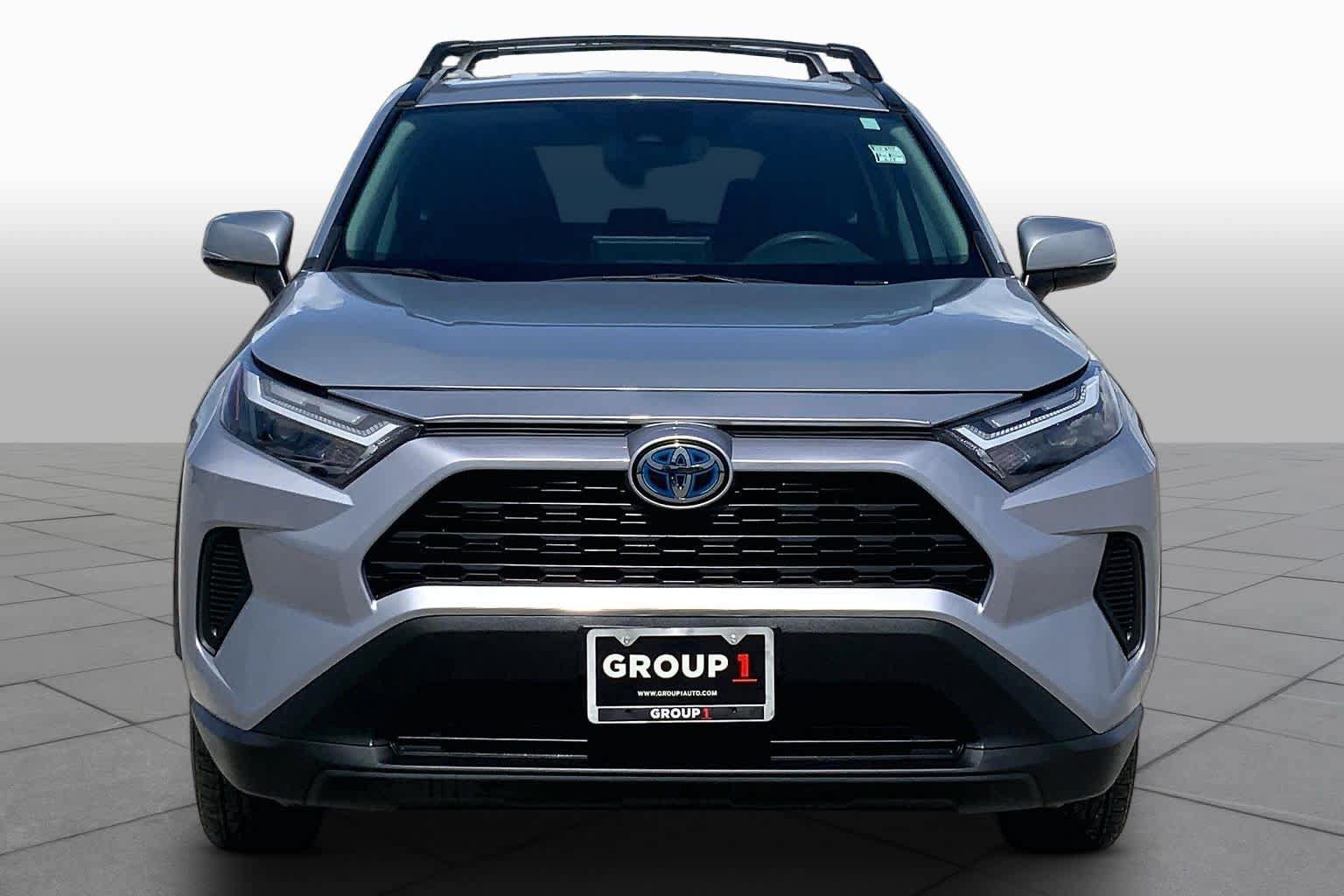 Used 2024 Toyota RAV4 XLE AWD/4WD image 3