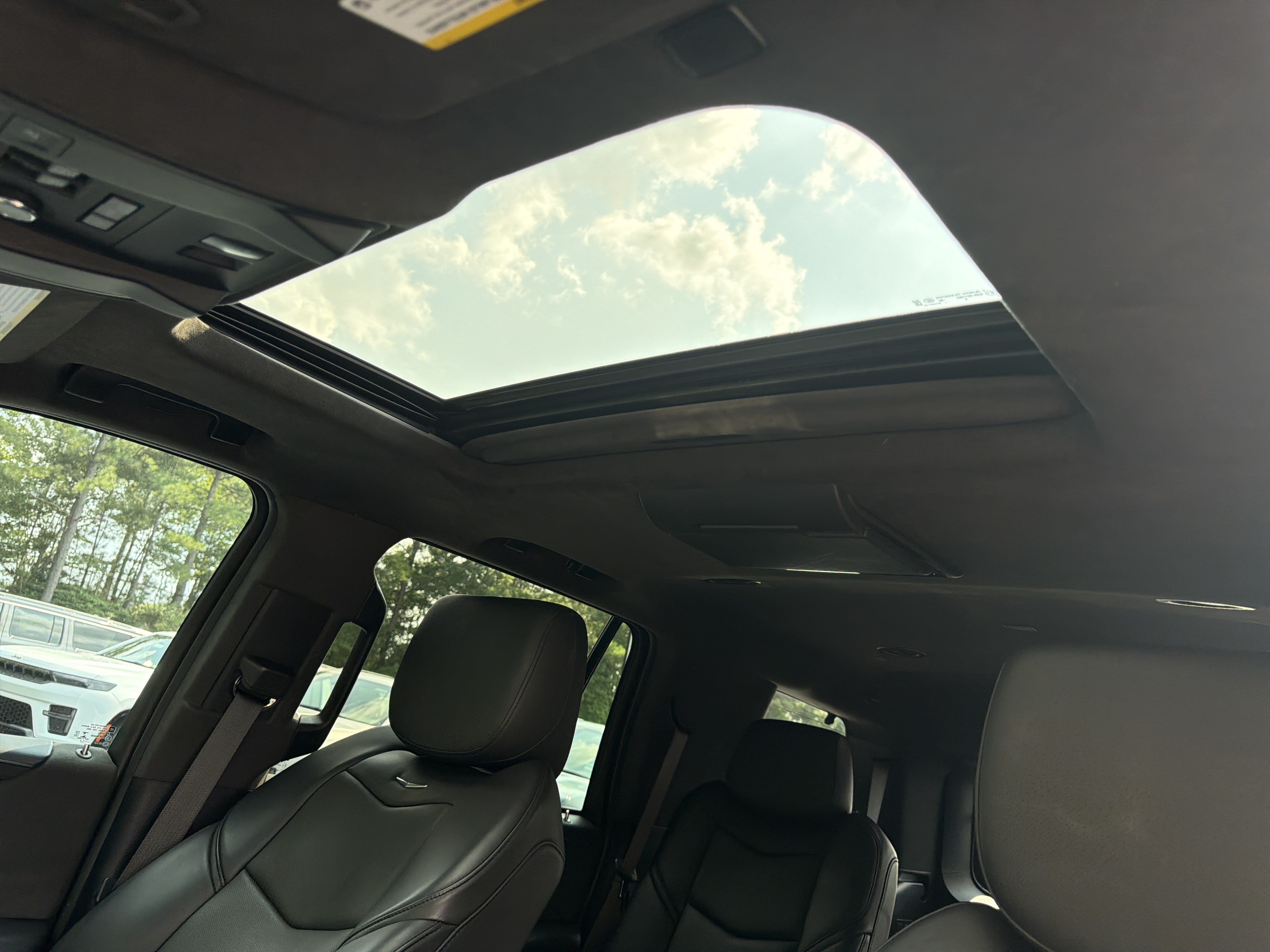 Used 2019 Cadillac Escalade Platinum AWD/4WD image 40