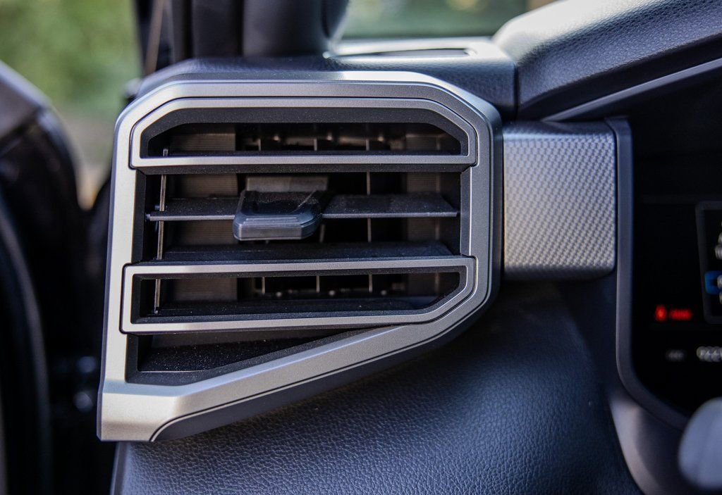 Used 2025 Toyota Tundra Limited image 13