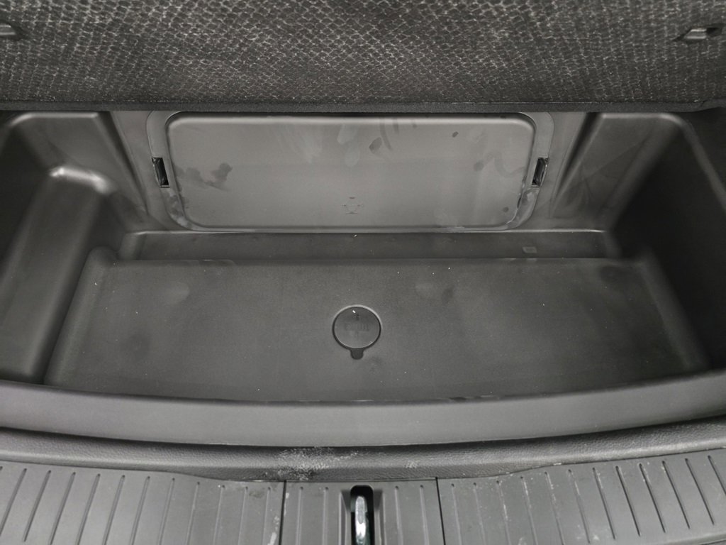 Used 2024 Jeep Grand Cherokee L Laredo w/ Luxury Tech Group I image 41