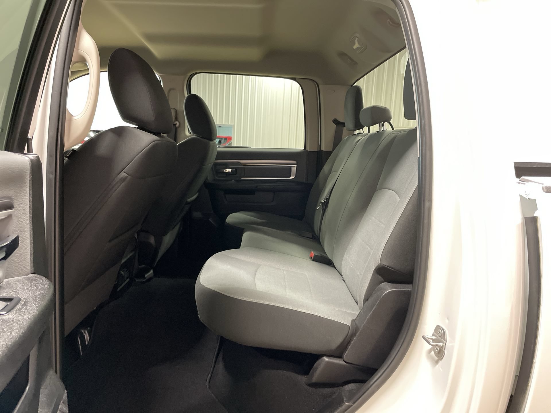 Used 2022 RAM 1500 Classic SLT w/ Electronics Group AWD/4WD image 21