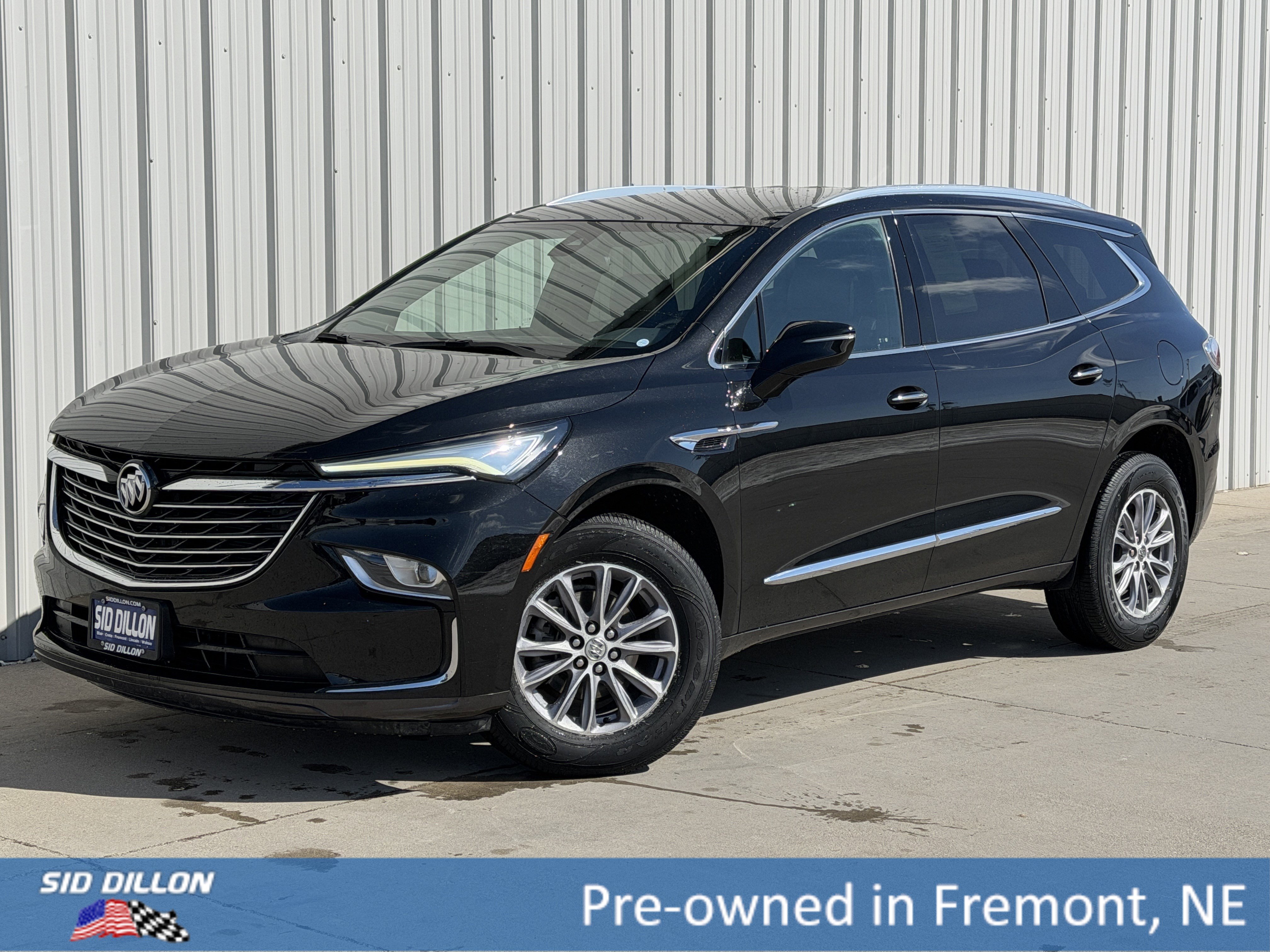 Certified 2023 Buick Enclave Essence w/ Trailering Package, 5000 lbs. AWD/4WD image 1