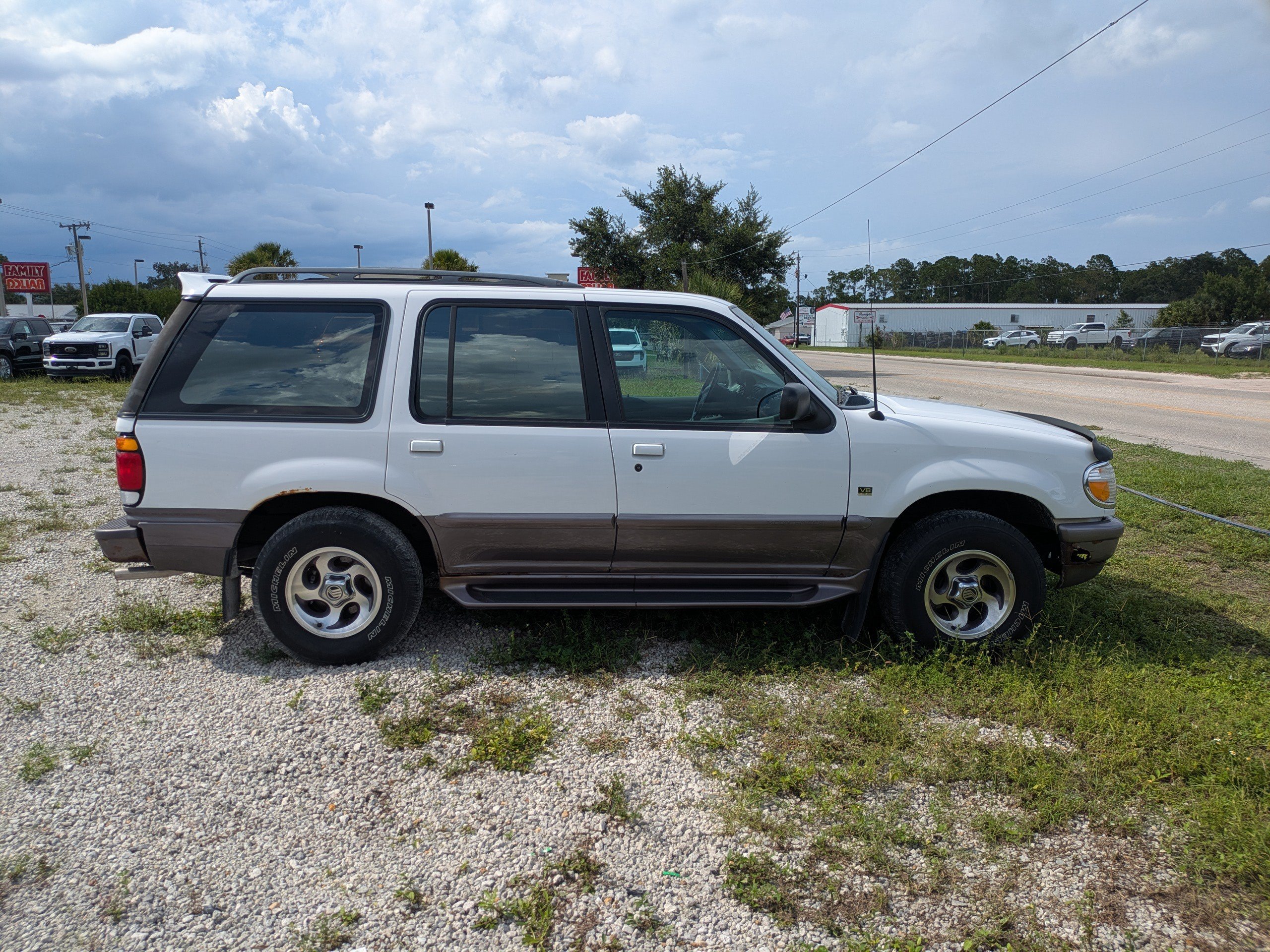Used 1997 Mercury Mountaineer AWD image 3