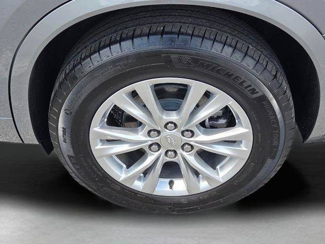 Certified 2025 Cadillac XT6 Luxury FWD image 12