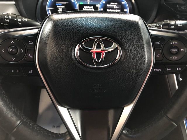Used 2023 Toyota Venza Limited image 19