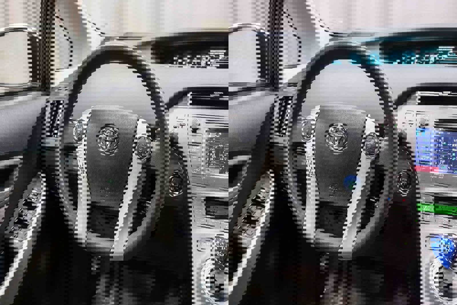 Used 2015 Toyota Prius Prime Plug-In Hybrid image 13