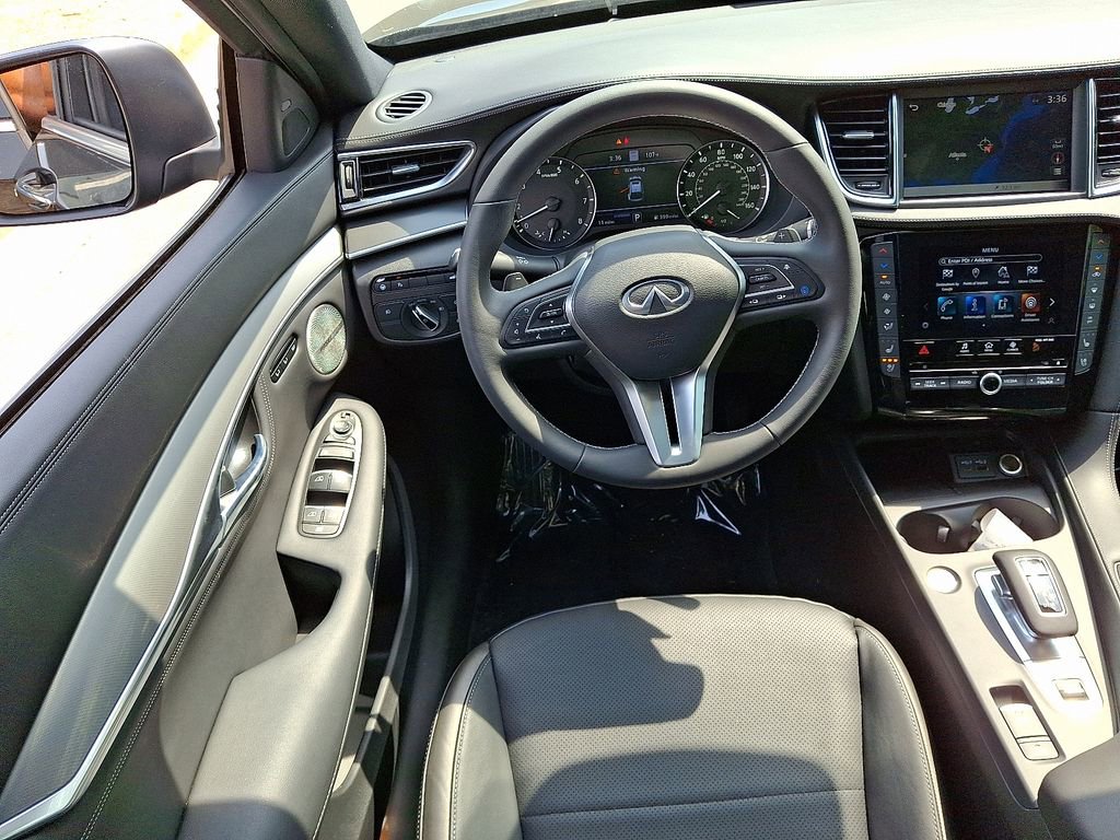 New 2025 INFINITI QX55 Essential image 7
