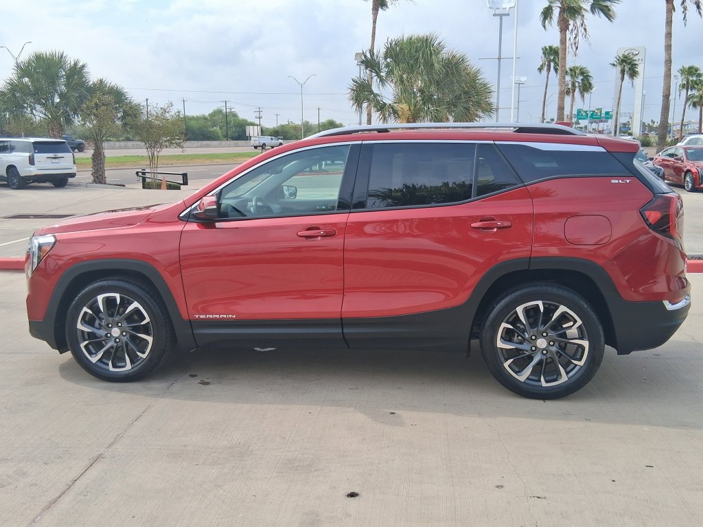 Used 2023 GMC Terrain SLT FWD image 3