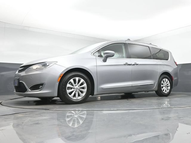 Used 2018 Chrysler Pacifica Touring-L w/ Advanced Safetytec Group FWD image 13