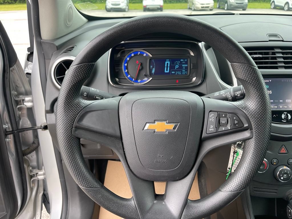 Used 2015 Chevrolet Trax LS FWD image 10