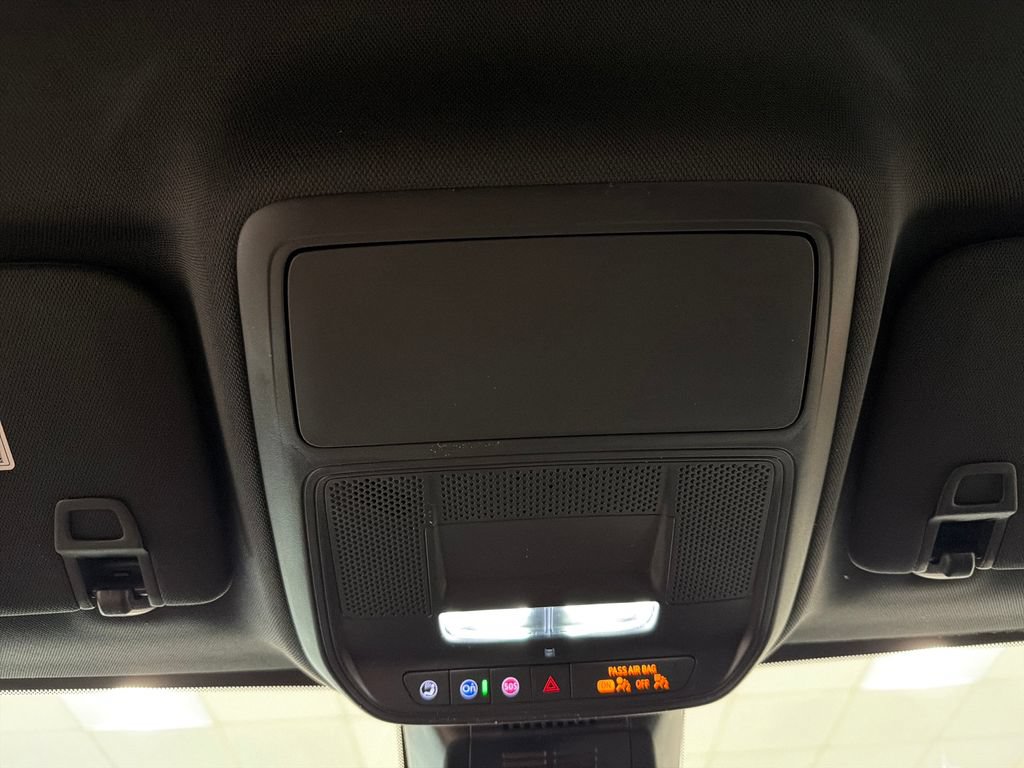 New 2026 Chevrolet Equinox LT w/ Safety and Technology Package FWD image 16
