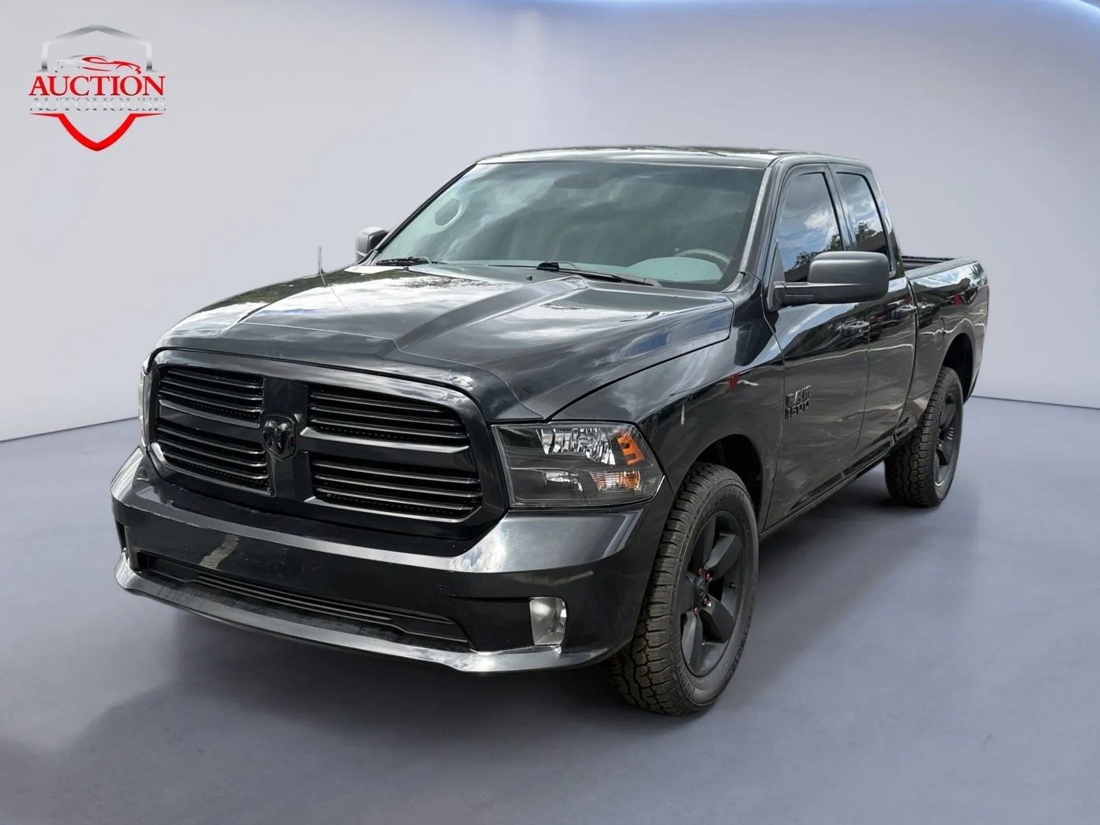 Used 2018 RAM 1500 Express w/ Black Ram 1500 Express Group image 1