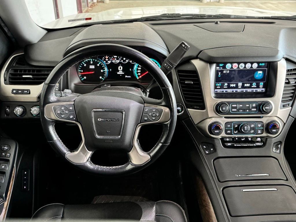 Used 2019 GMC Yukon XL Denali w/ Open Road Package image 9