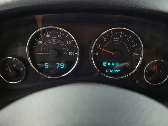 Used 2017 Jeep Wrangler Unlimited Sahara w/ Connectivity Group image 18