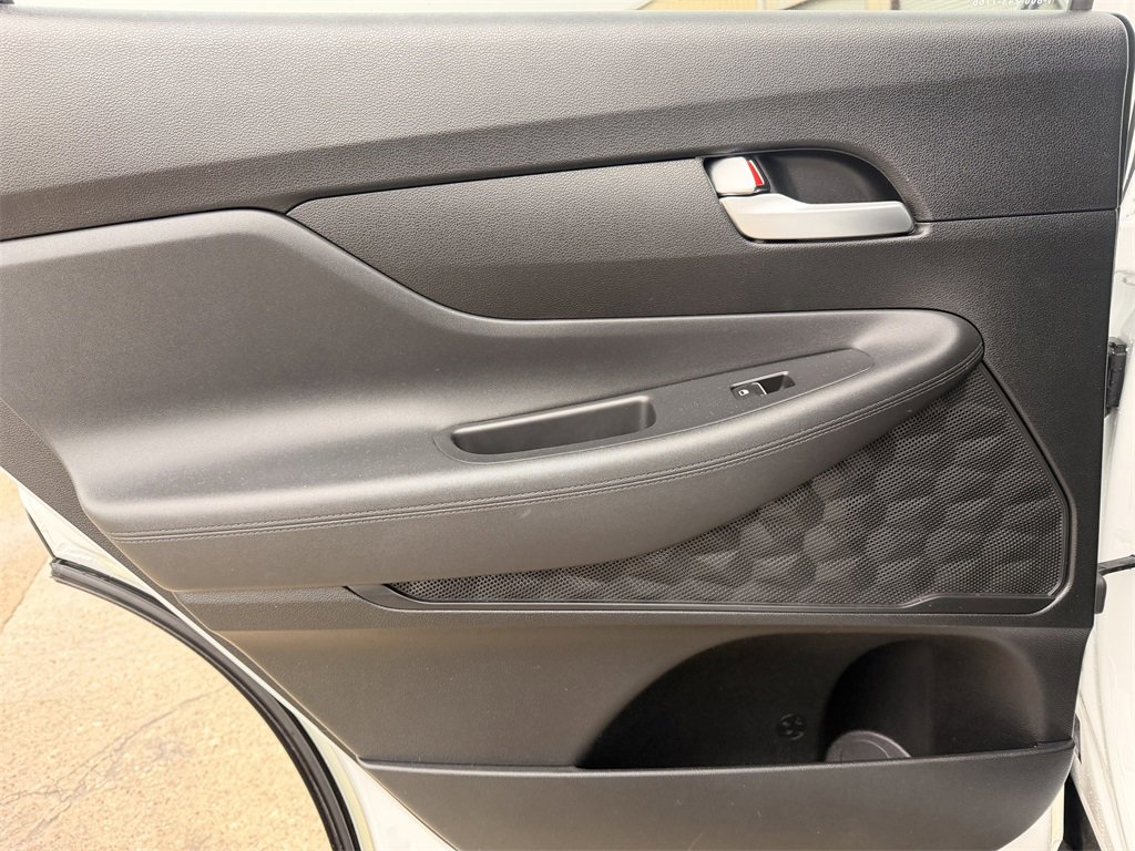 Used 2019 Hyundai Santa Fe SE image 22