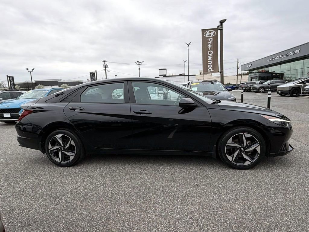 Certified 2023 Hyundai Elantra SEL w/ Convenience Package FWD image 8