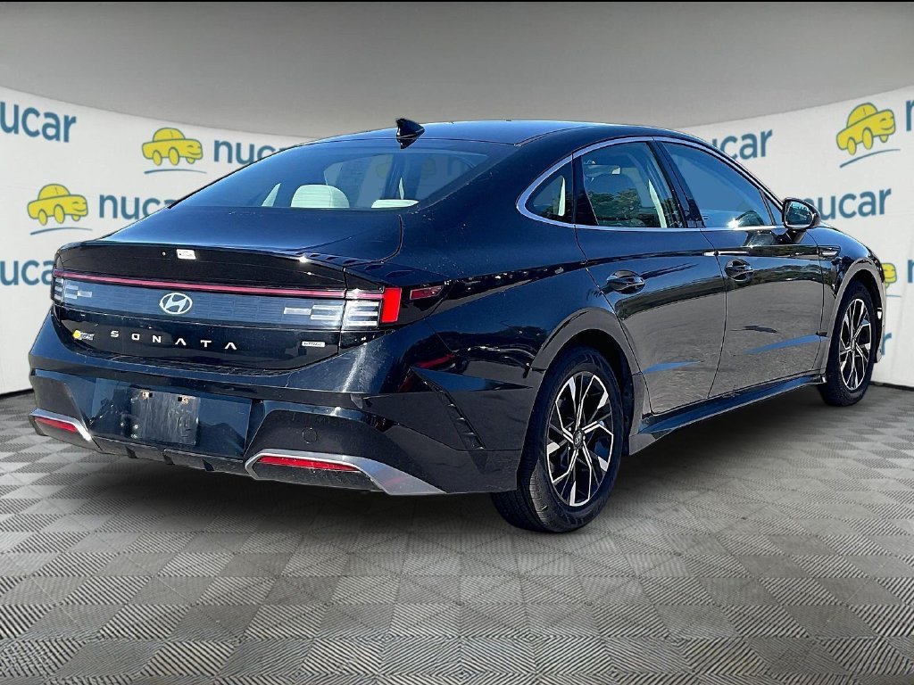 Used 2024 Hyundai Sonata SEL AWD/4WD image 6