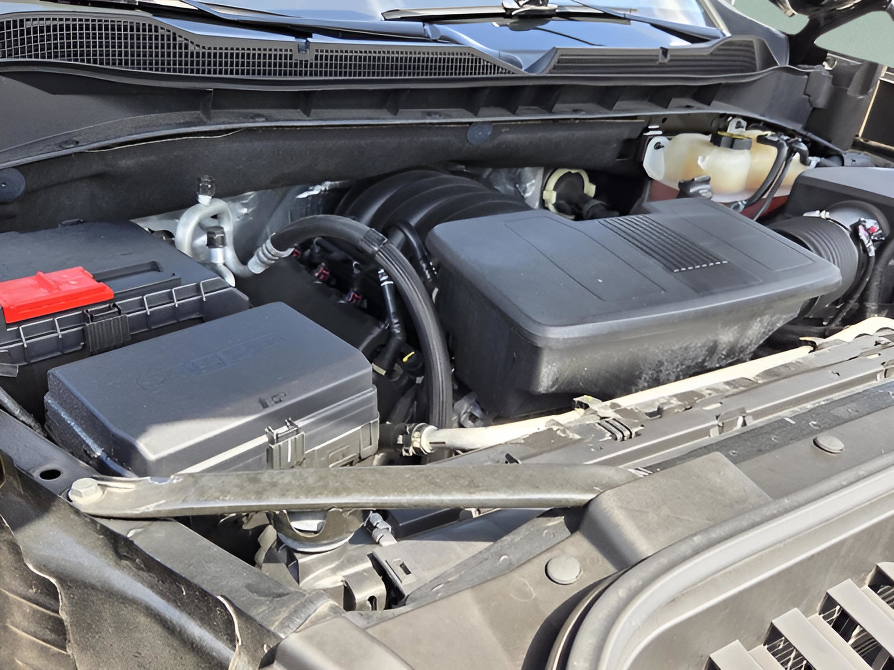 Used 2022 Chevrolet Silverado 1500 ZR2 w/ Technology Package AWD/4WD image 16