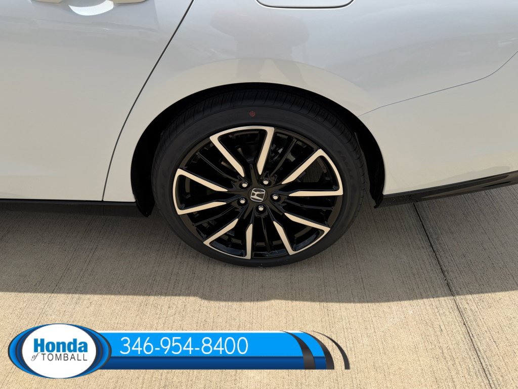 New 2026 Honda Accord Hybrid Touring image 18