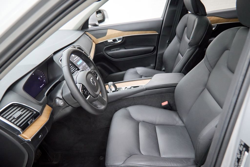 Certified 2024 Volvo XC90 B6 Plus w/ Protection Package Premier image 19