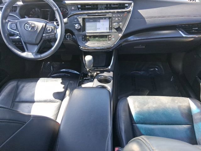 Used 2018 Toyota Avalon Limited w/ Carpet Mat Package FWD image 11