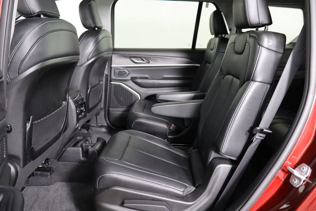 Used 2022 Jeep Grand Cherokee L Limited image 16