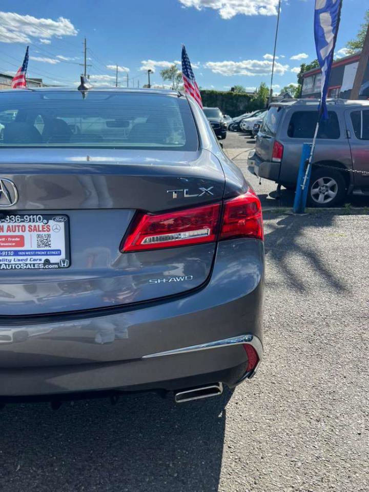 Used 2018 Acura TLX V6 SH-AWD image 10