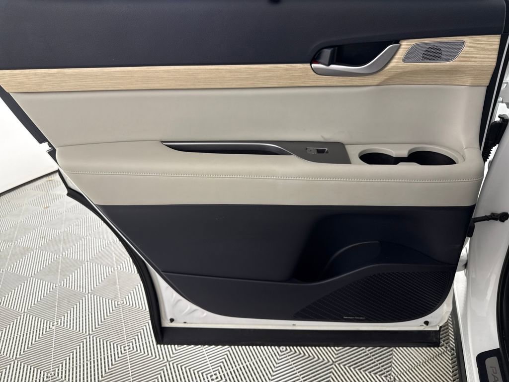 Used 2023 Hyundai Palisade Limited image 13