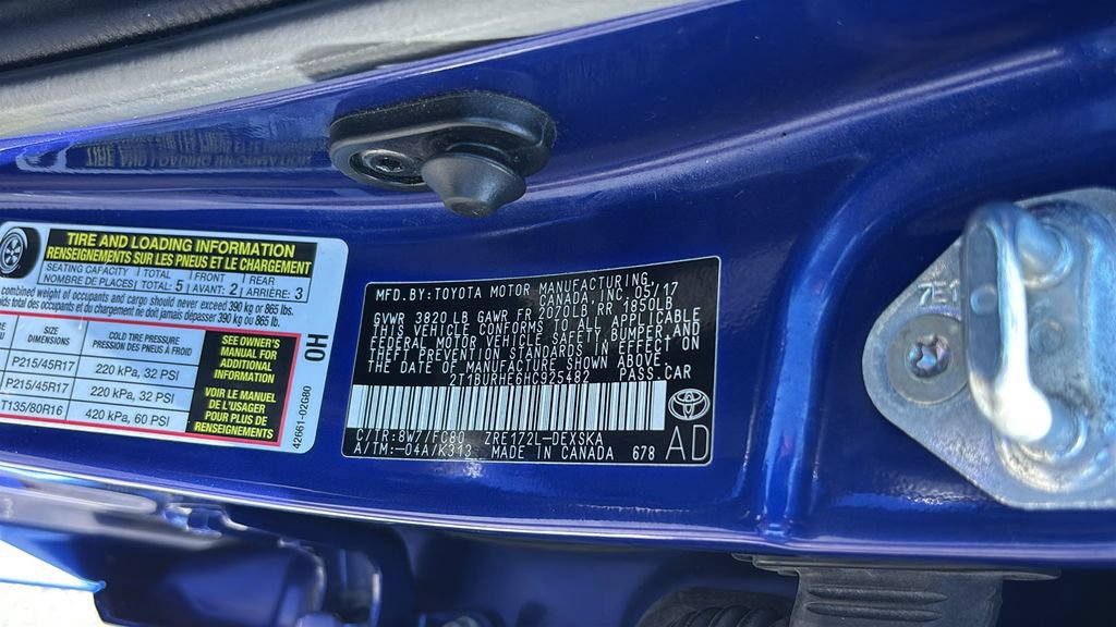 Used 2017 Toyota Corolla SE w/ Carpet Mat Package (TMS) FWD image 33