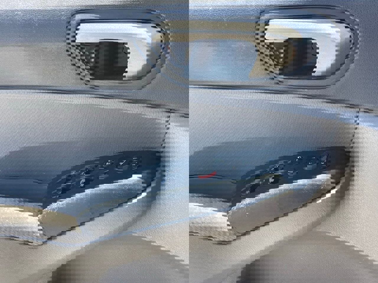 Used 2011 Honda Civic LX image 5