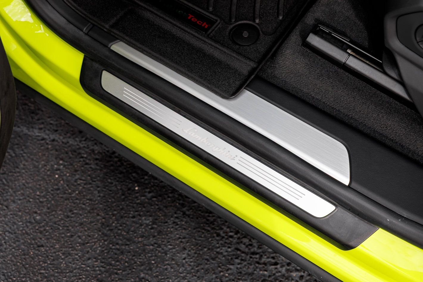 Used 2023 Lamborghini Urus S image 13