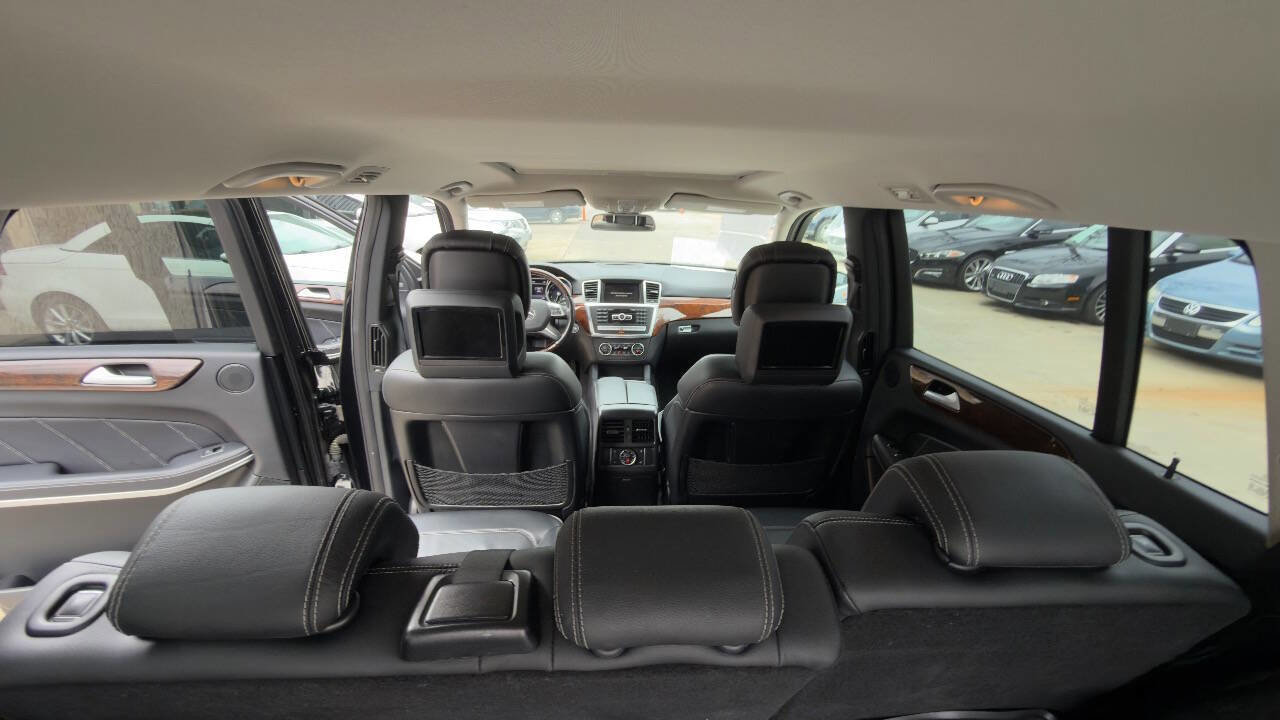 Used 2014 Mercedes-Benz GL 550 4MATIC image 42