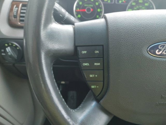 Used 2008 Ford Taurus SEL image 31