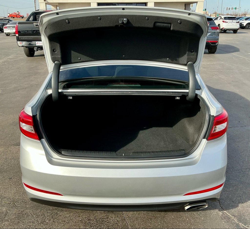 Used 2015 Hyundai Sonata SE image 17