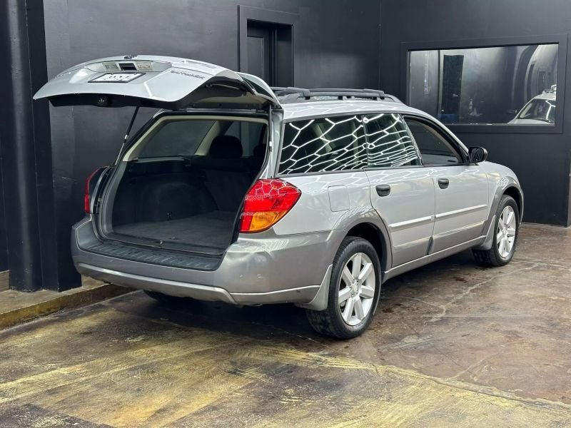 Used 2006 Subaru Outback 2.5i image 11