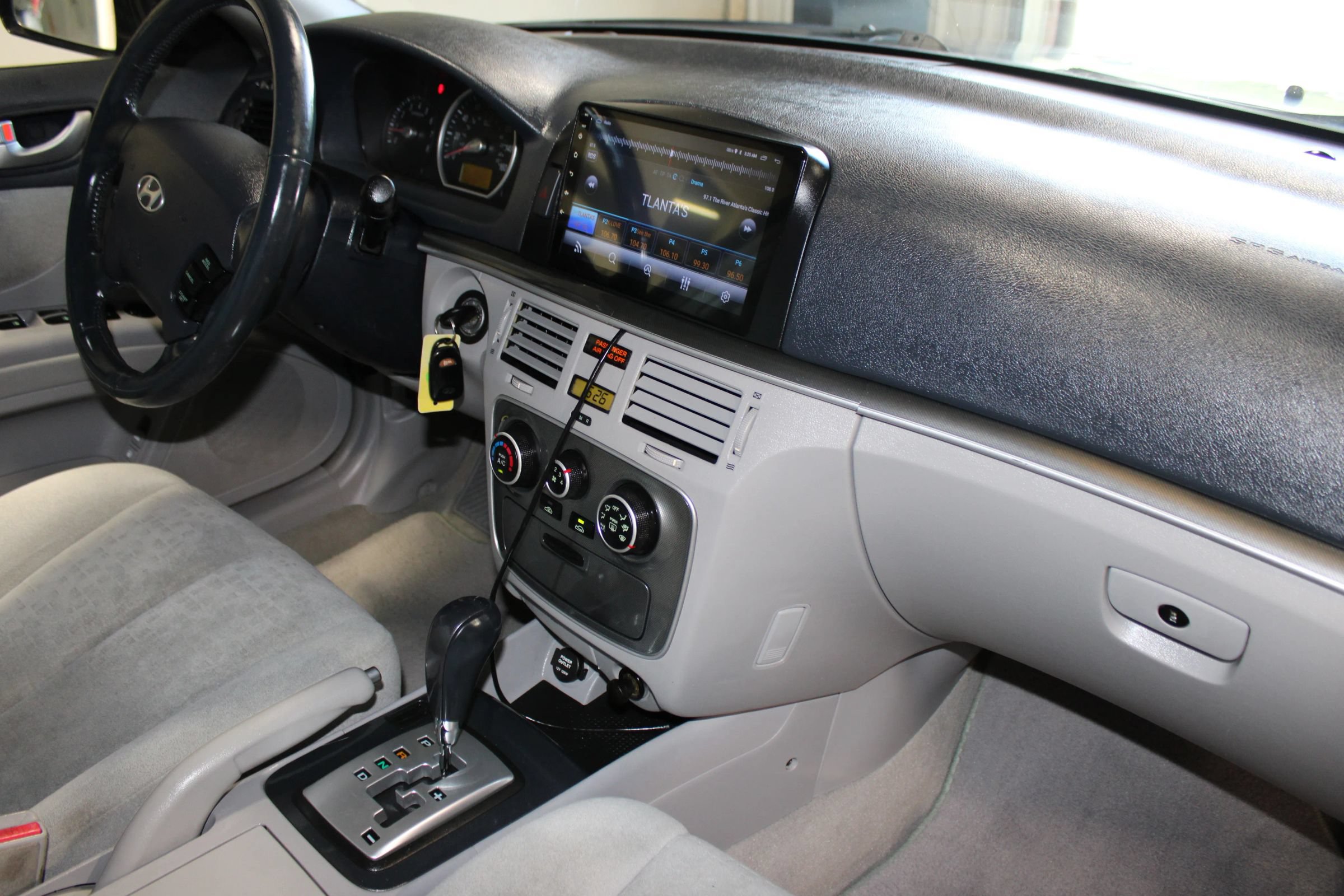 Used 2006 Hyundai Sonata V6 FWD image 25