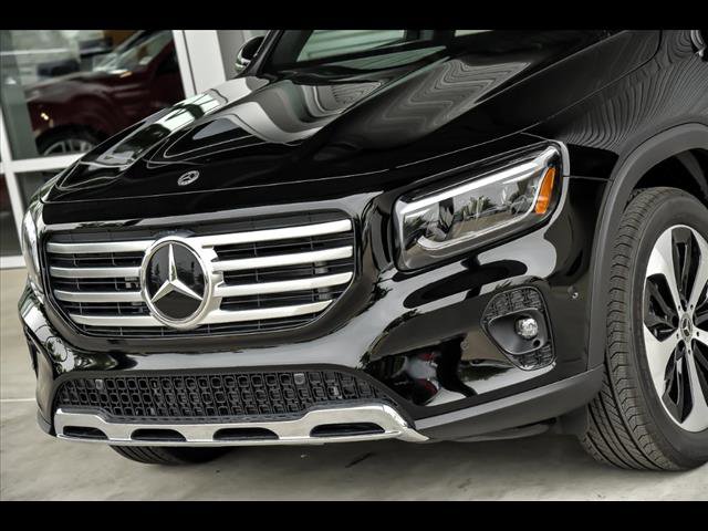 New 2025 Mercedes-Benz GLB 250 4MATIC image 4
