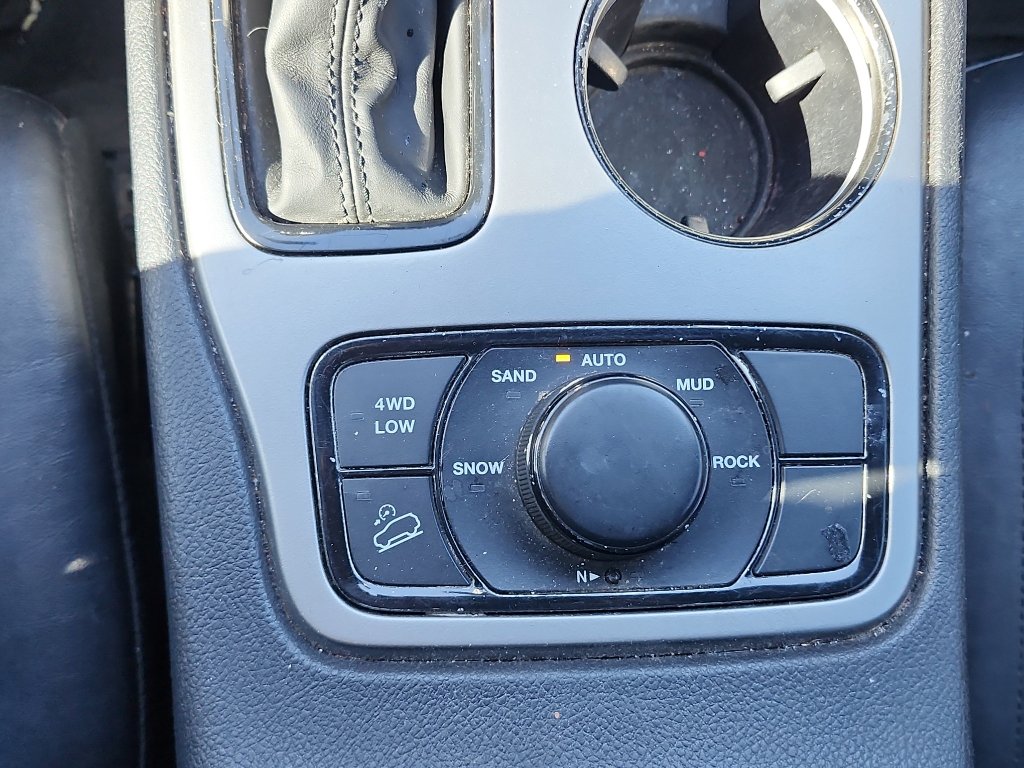 Used 2018 Jeep Grand Cherokee Limited w/ Trailer Tow Group IV image 26