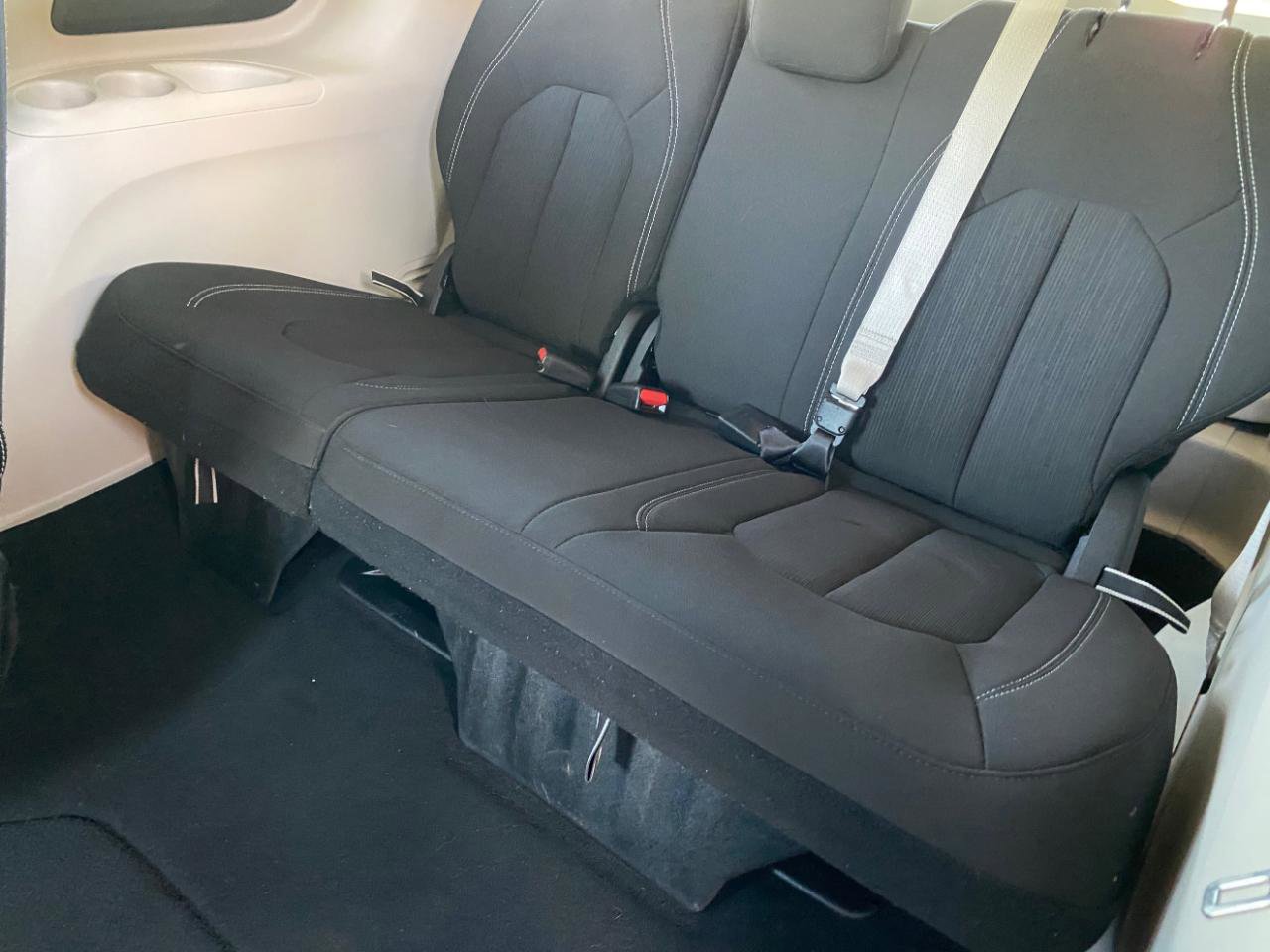 Used 2023 Chrysler Voyager LX FWD image 37