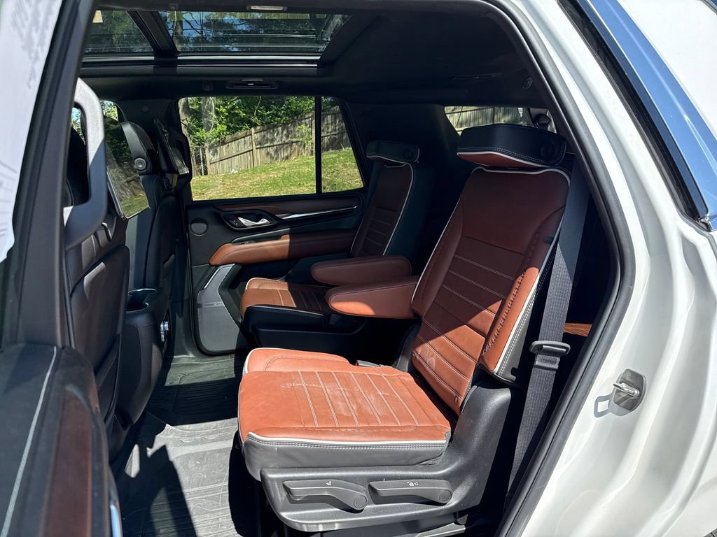 Used 2024 GMC Yukon Denali Ultimate AWD/4WD image 26