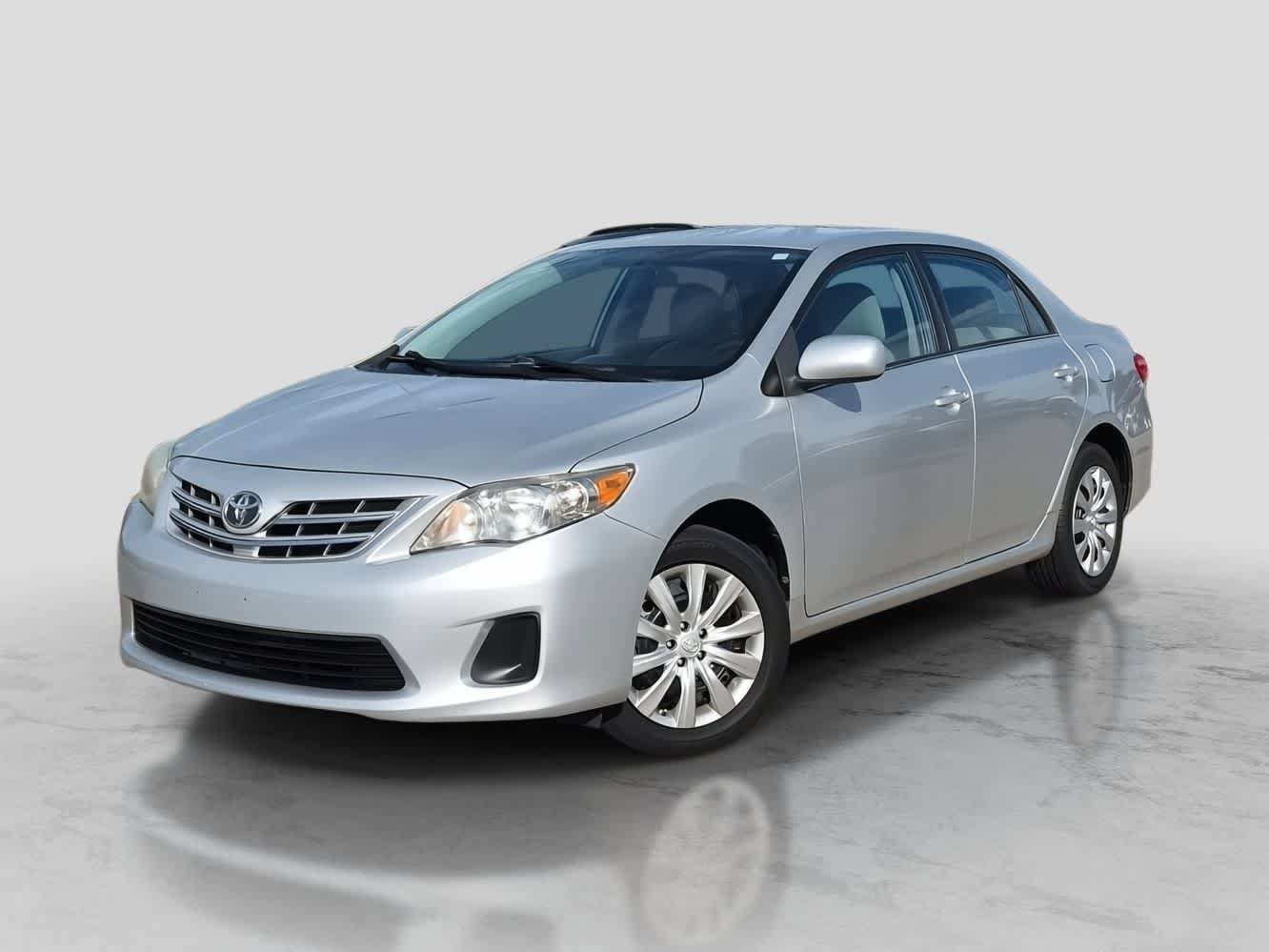 Used 2013 Toyota Corolla LE FWD image 1