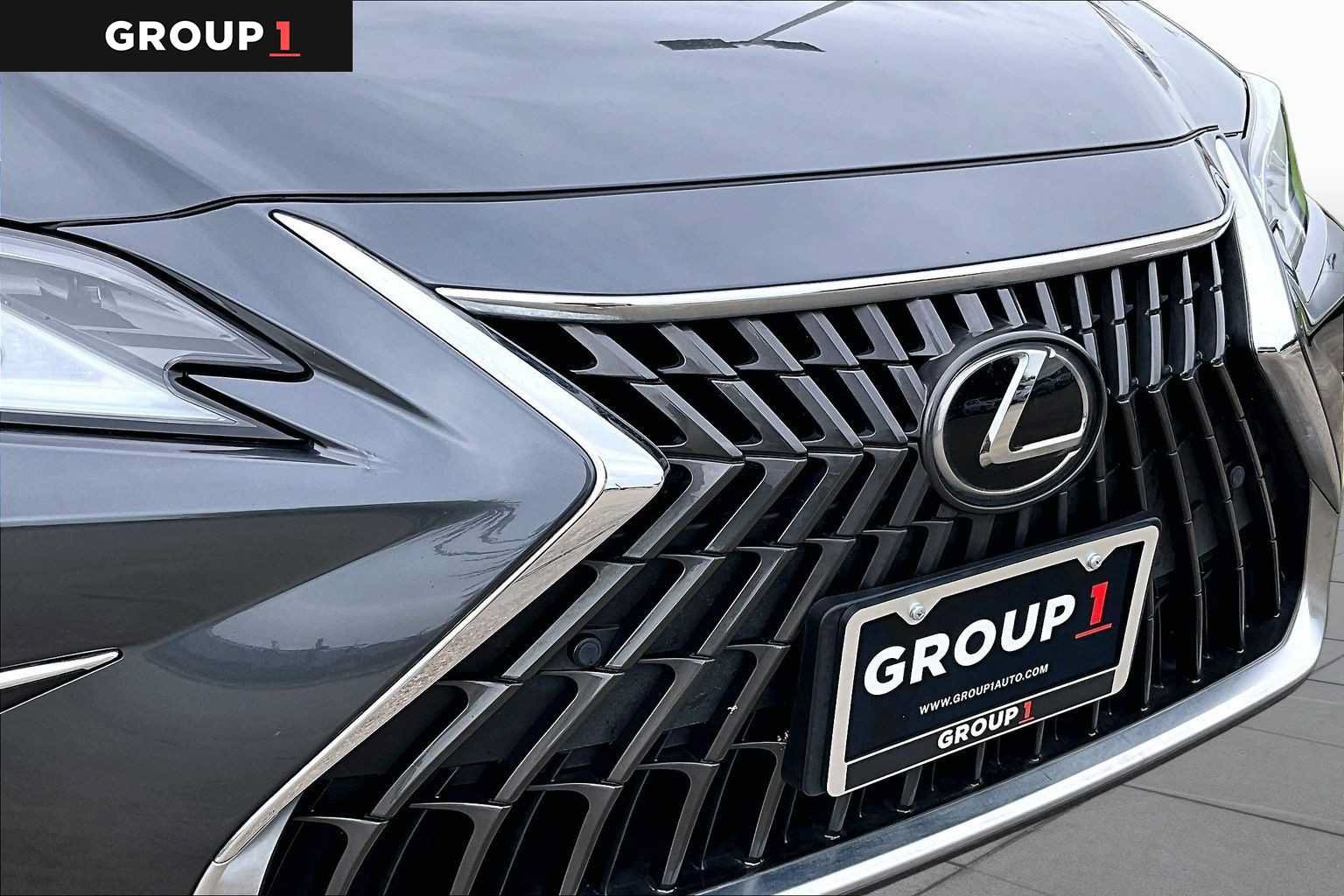 Used 2024 Lexus ES 350 w/ Premium Package FWD image 27