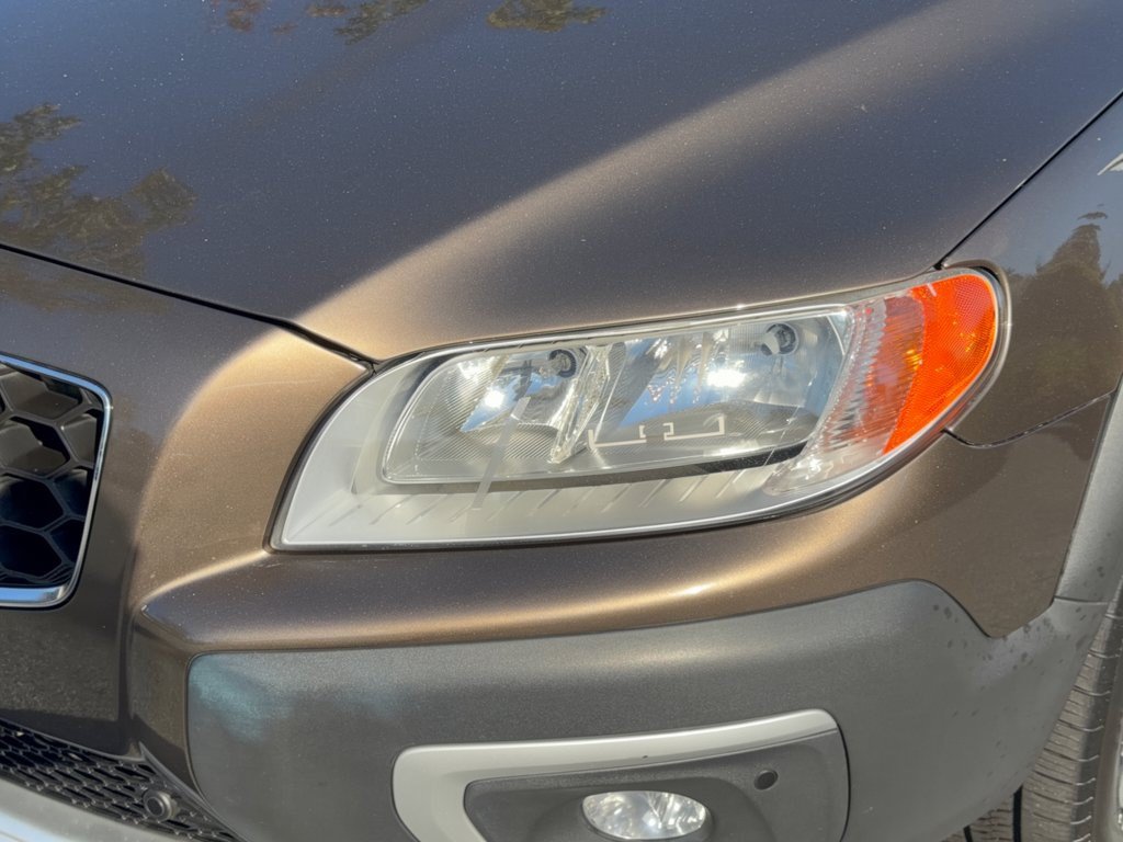 Used 2015 Volvo XC70 T5 Premier Plus FWD image 12