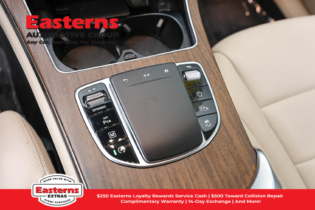Used 2022 Mercedes-Benz GLC 300 4MATIC image 21