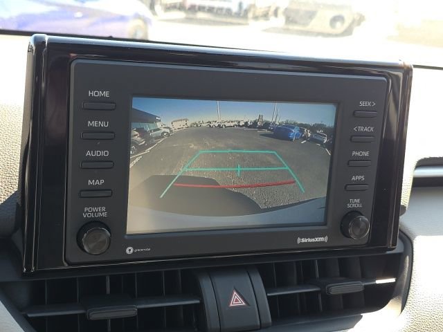 Used 2020 Toyota RAV4 XLE image 13