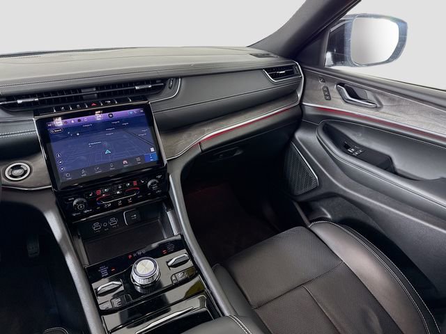 Used 2024 Jeep Grand Cherokee L Overland w/ Advanced Protech Group III image 23