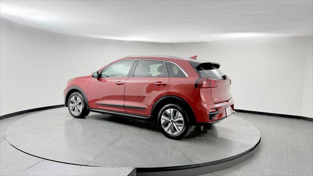 Used 2022 Kia Niro EX w/ Cold Weather Package FWD image 6